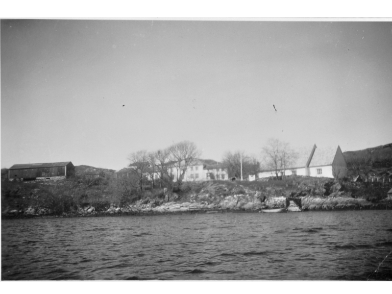 VON 10 Dolm fra sjøen